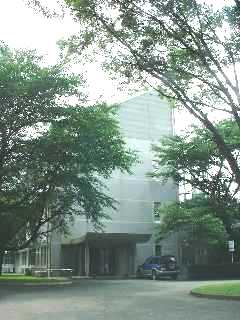 写真：国際研修棟外観の写真