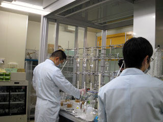 写真：ダイオキシン類環境モニタリング研修の様子2