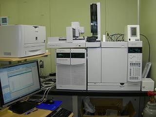 写真：高速液体クロマトグラフ（ＨＰＬＣ）の写真